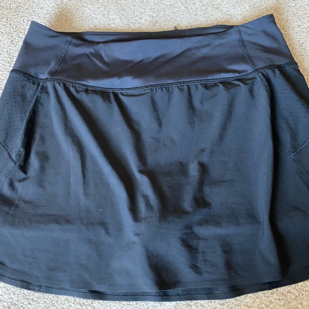 Womens Athleta size M gently worn skort color slate grey